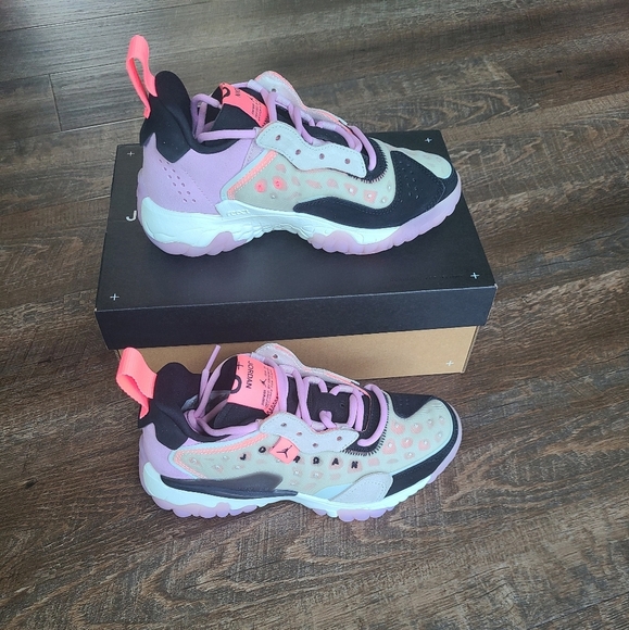 Nike Jordan Delta 2 - Picture 5 of 10